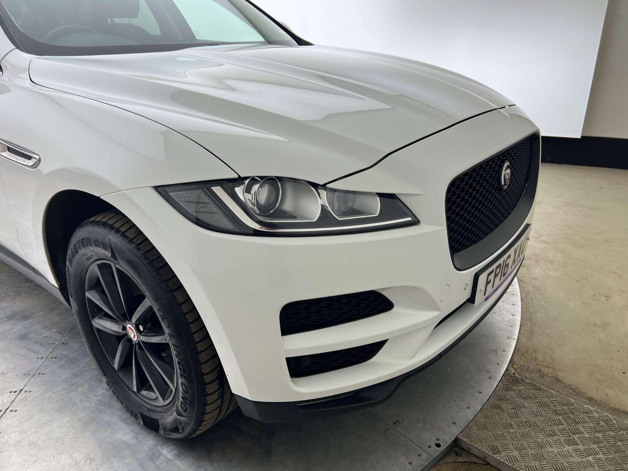 Jaguar F-Pace view 43