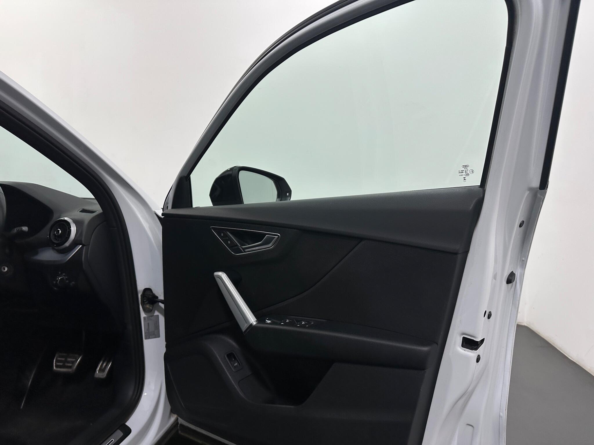 Audi Q2 view 31