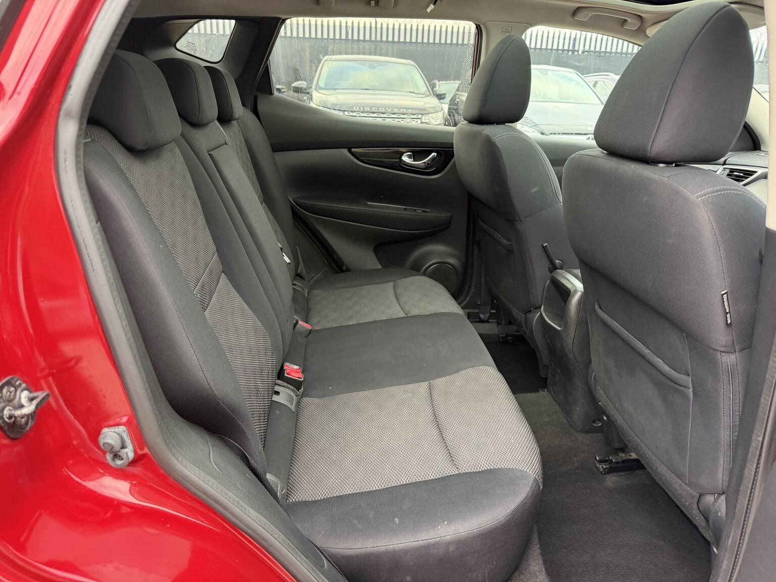 Nissan Qashqai view 18
