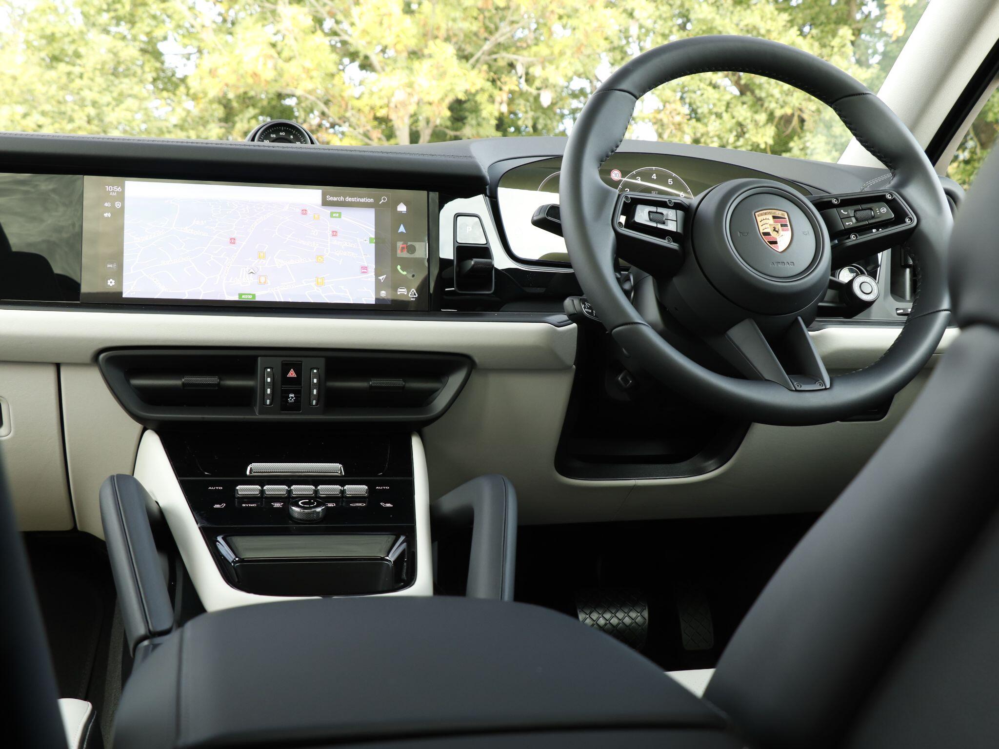 Porsche Cayenne view 12