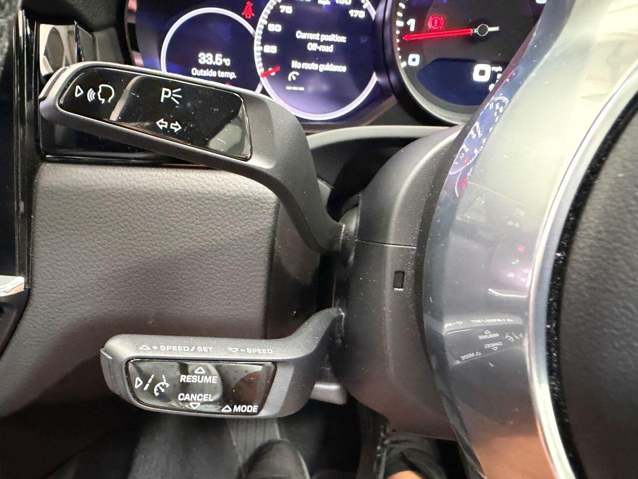 Porsche Cayenne view 42