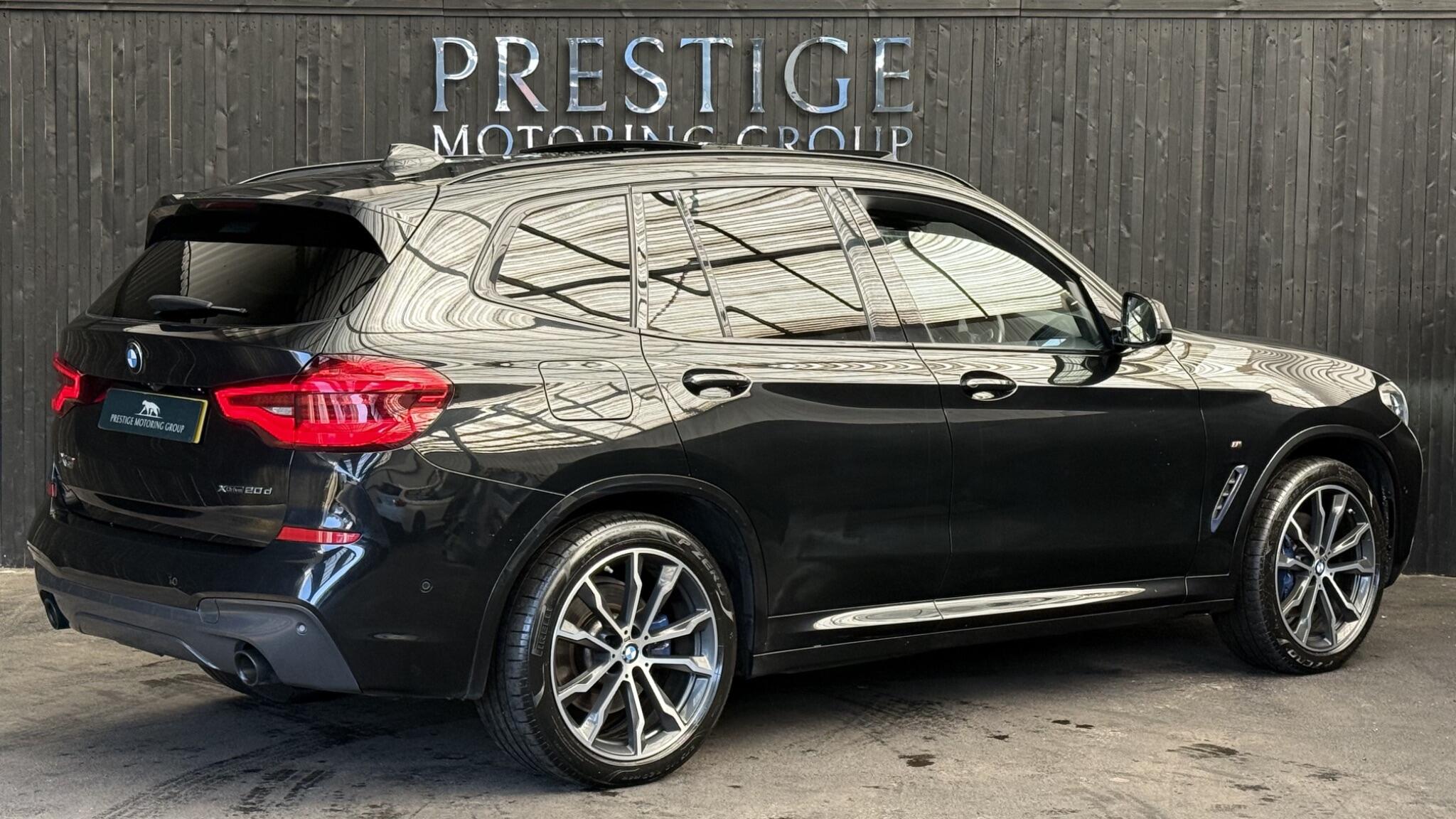 BMW X3 view 34