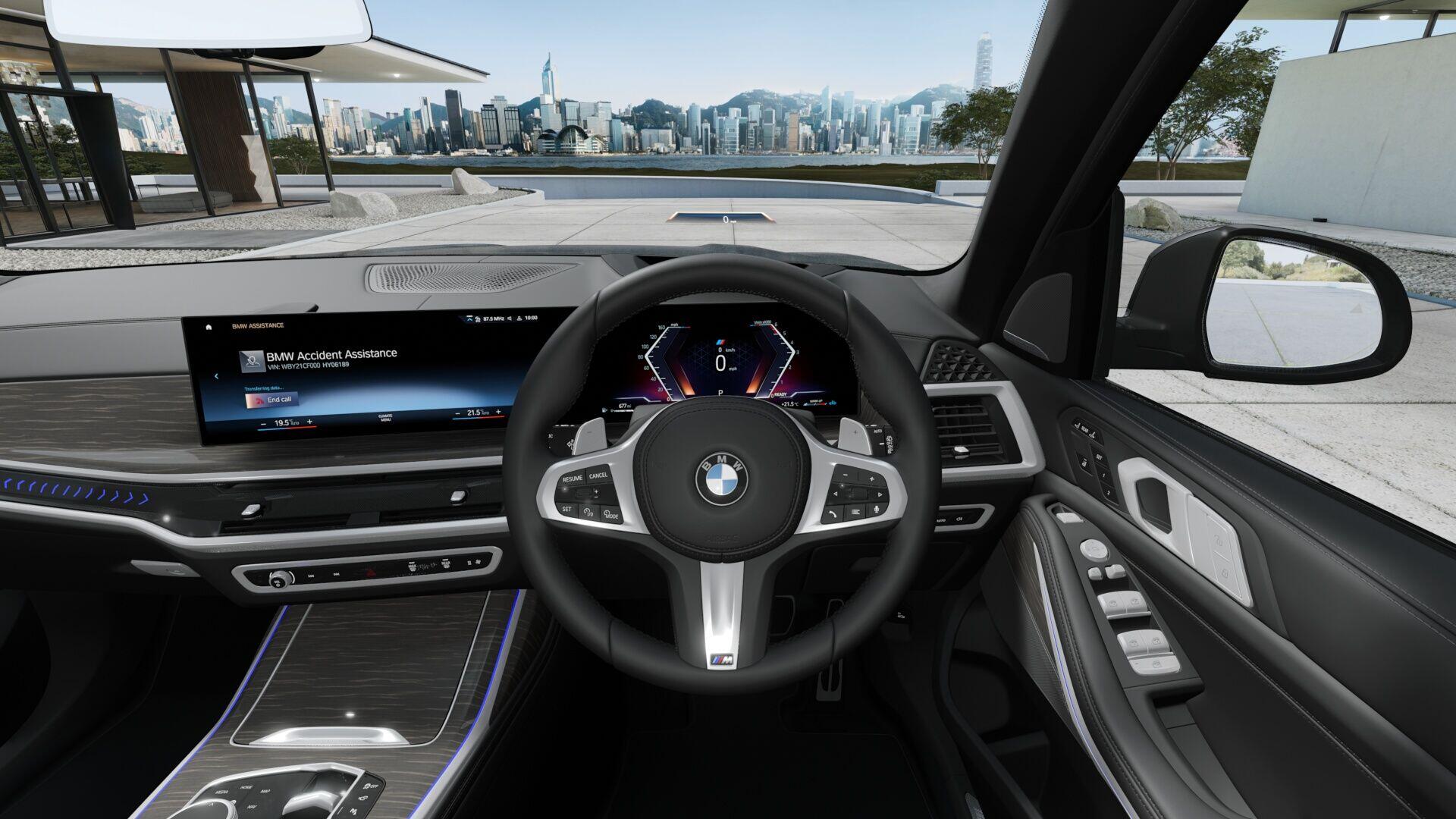 BMW X7 view 11