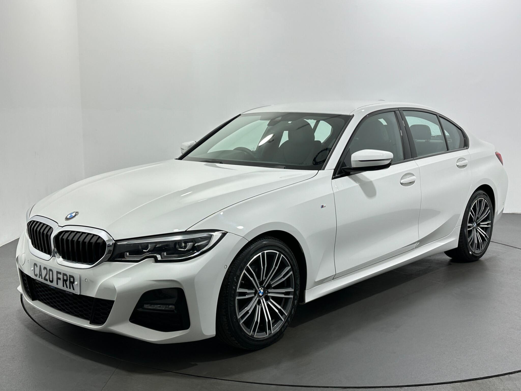 BMW 3 Series view 4