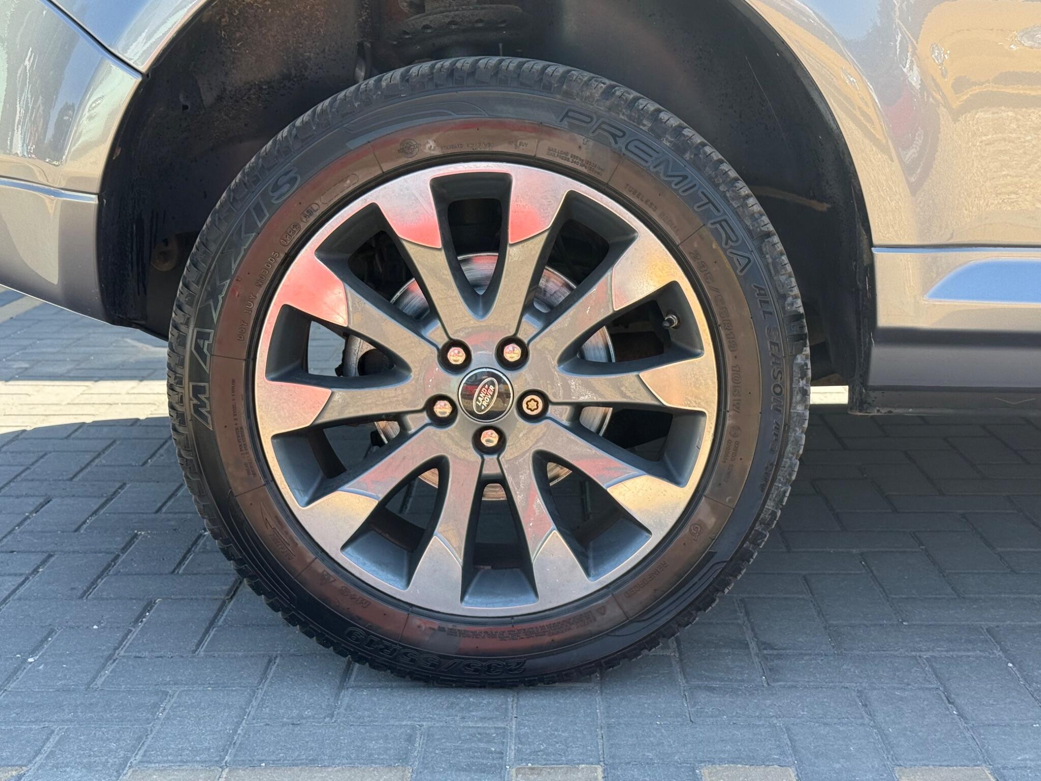 Land Rover Freelander view 13