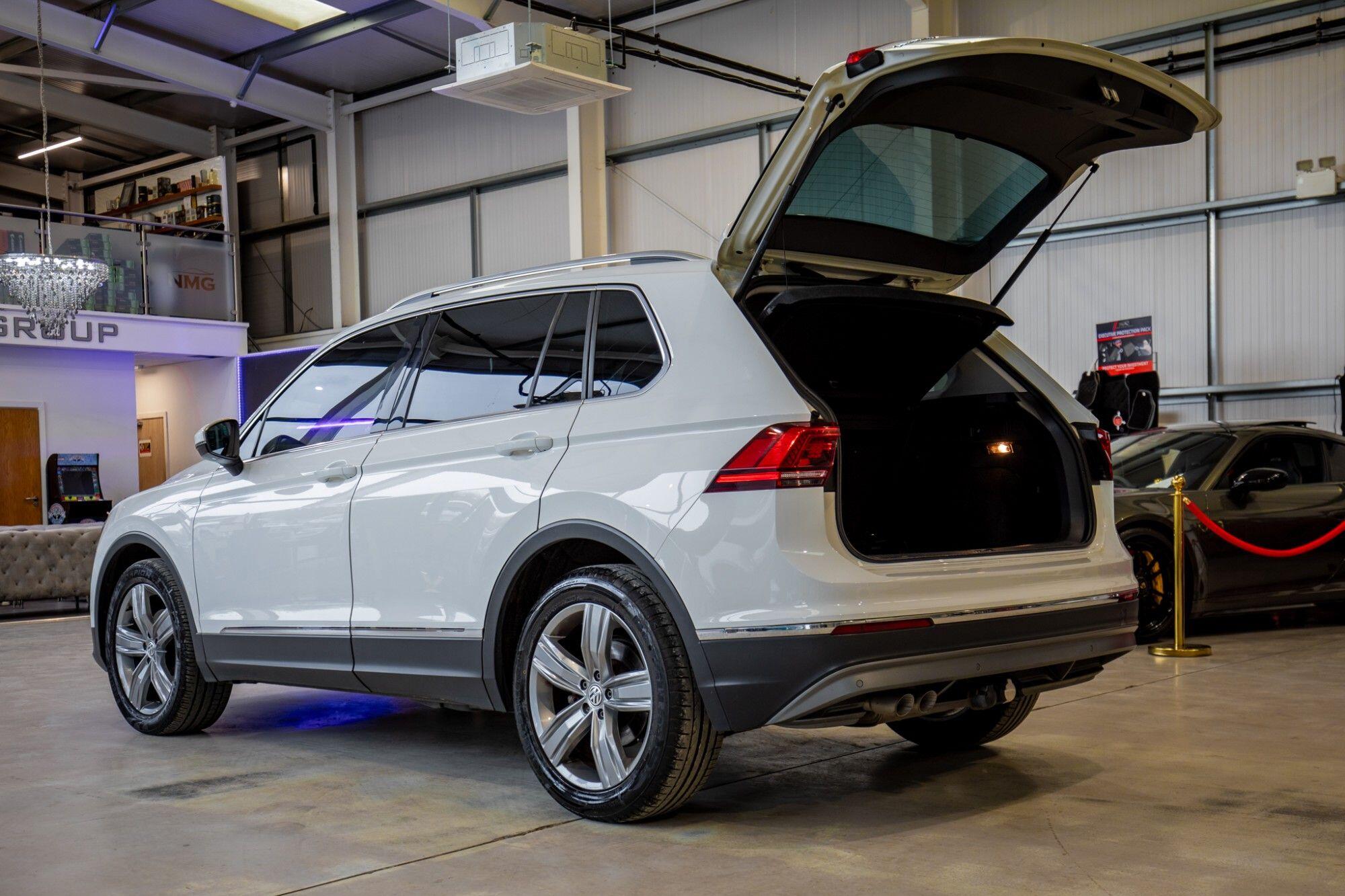 Volkswagen Tiguan view 28