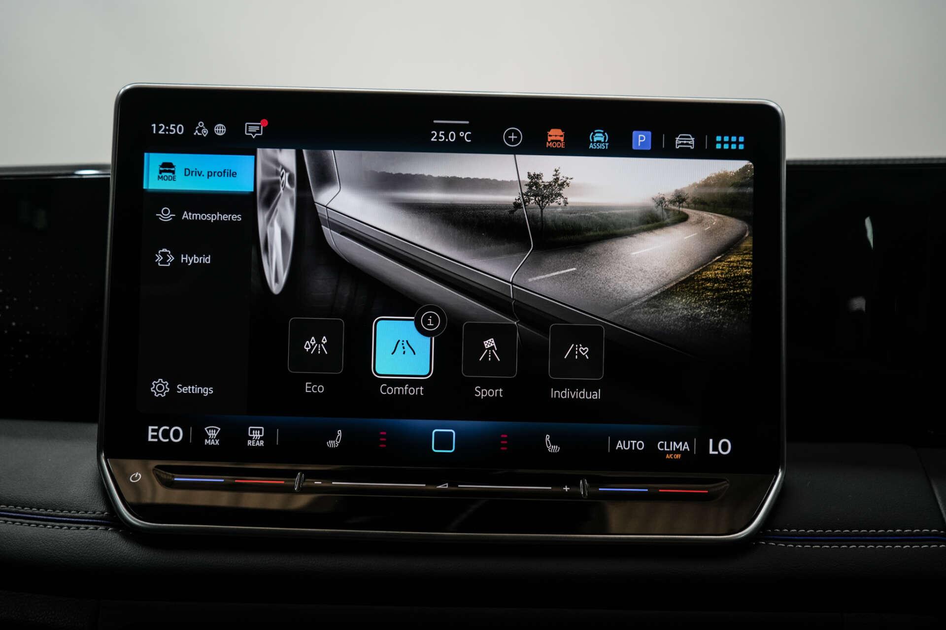 Volkswagen Tiguan view 31