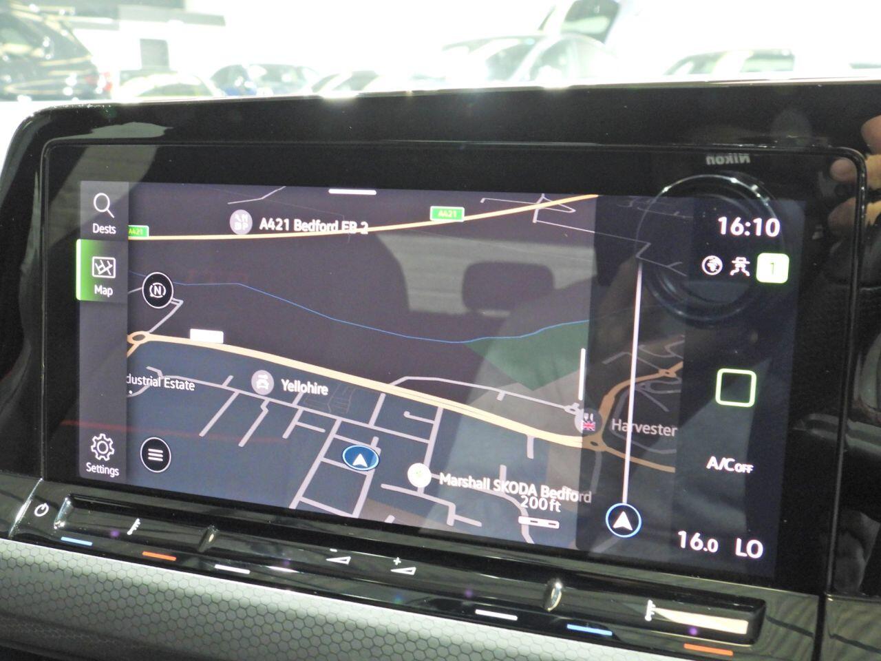 Volkswagen Golf view 29