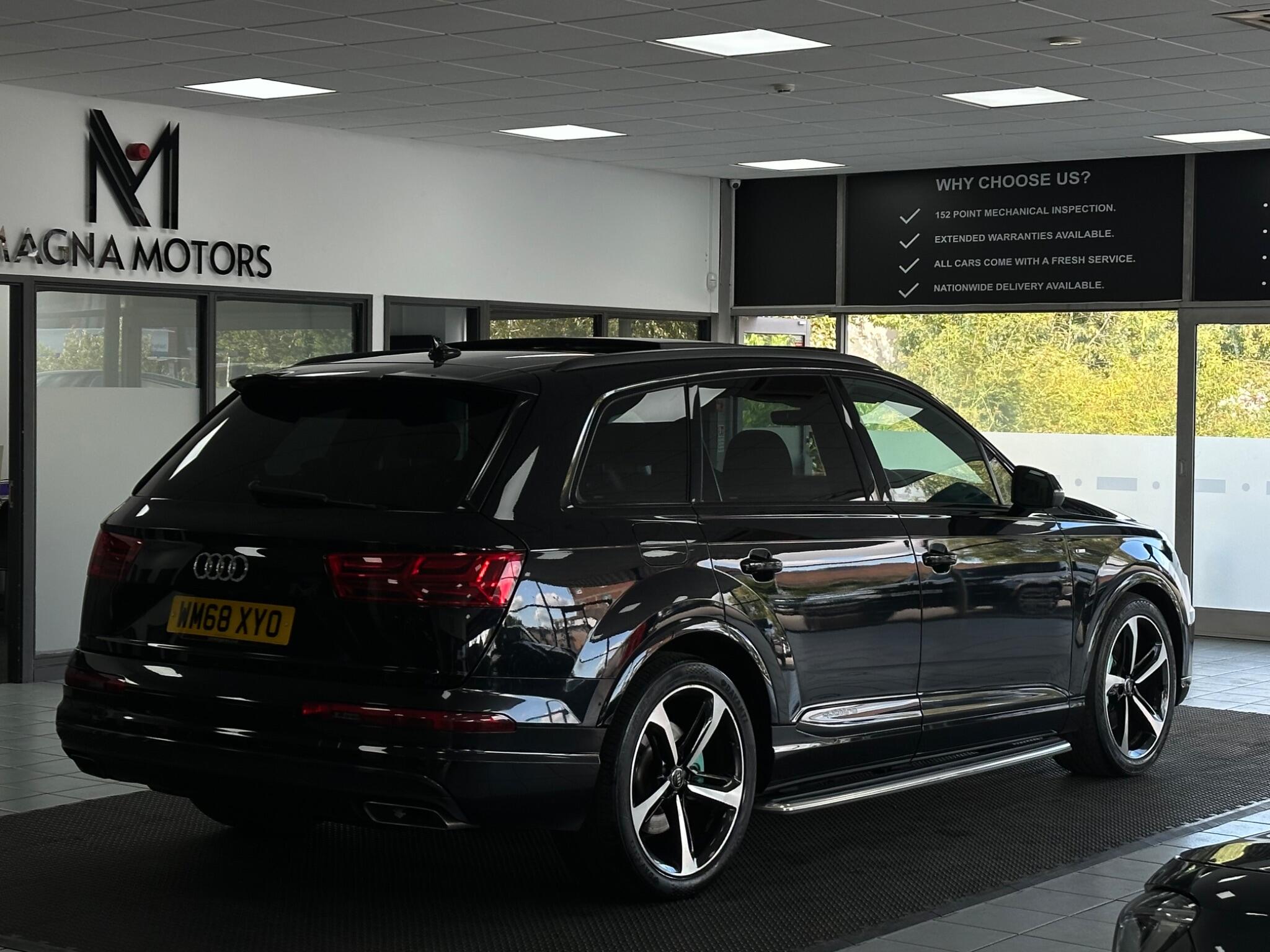 Audi Q7 view 15