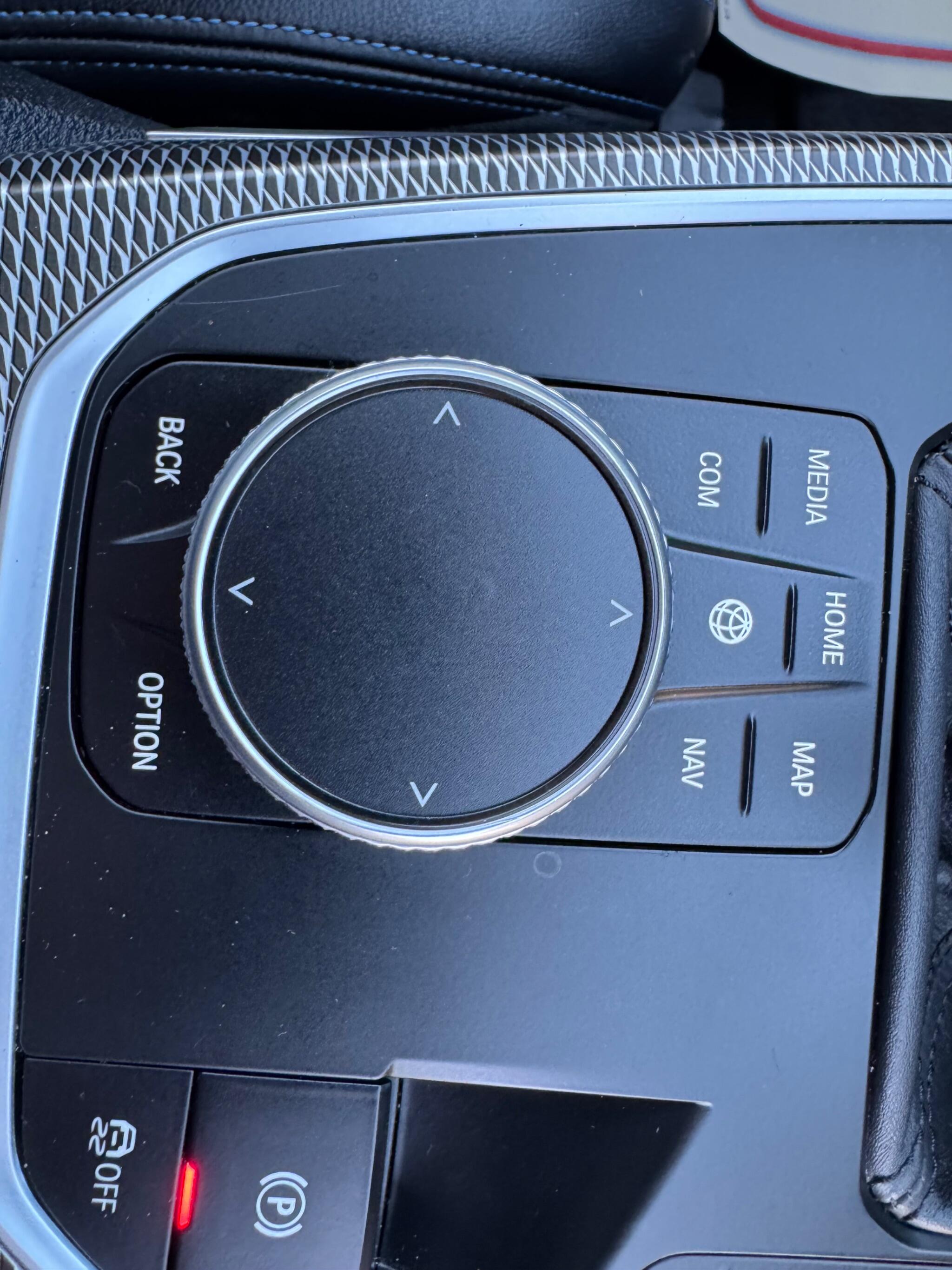BMW 3 Series view 23