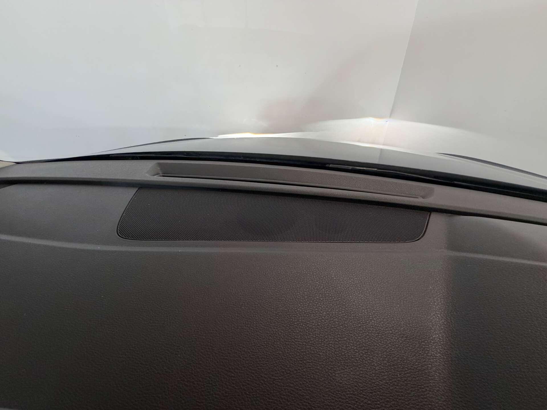 Audi Q5 view 25