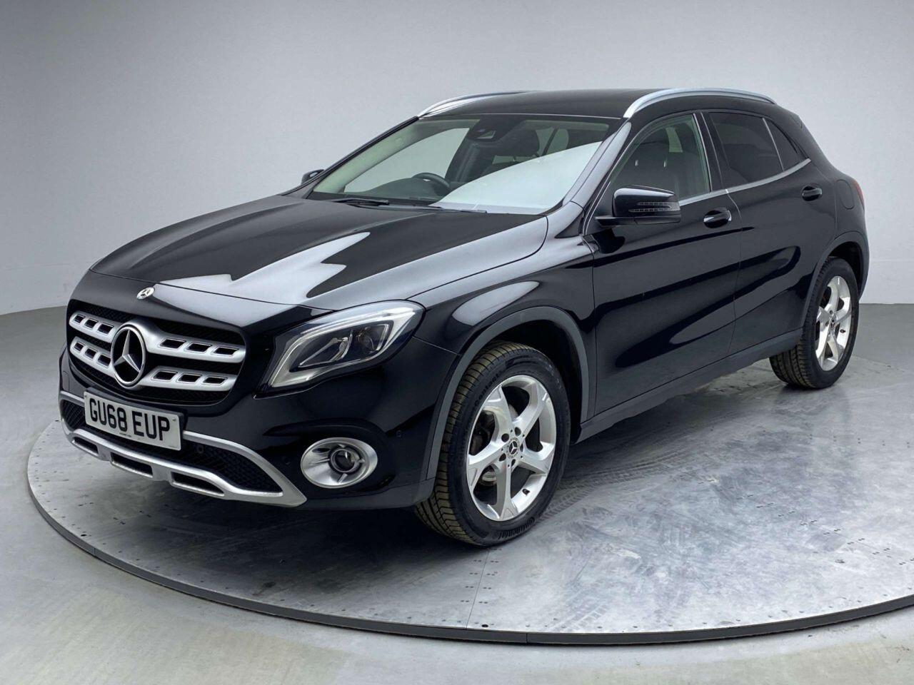 Mercedes-Benz Gla view 6