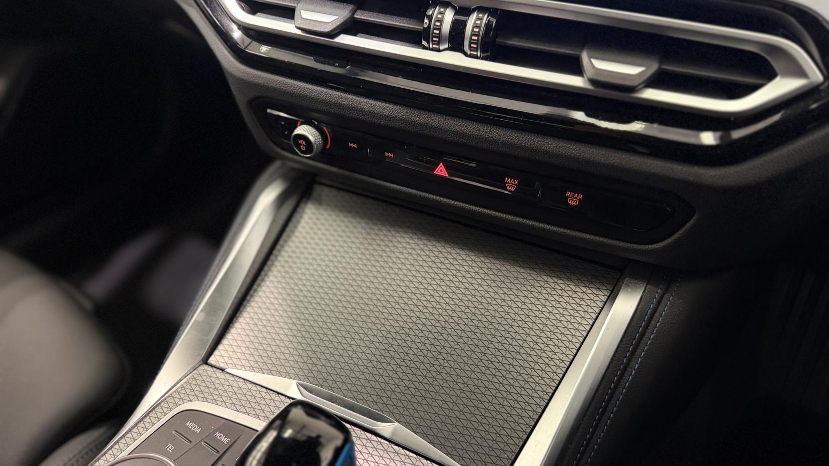 BMW i4 view 23