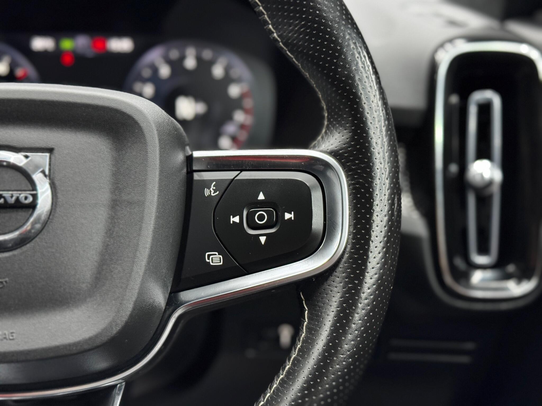 Volvo XC40 view 20