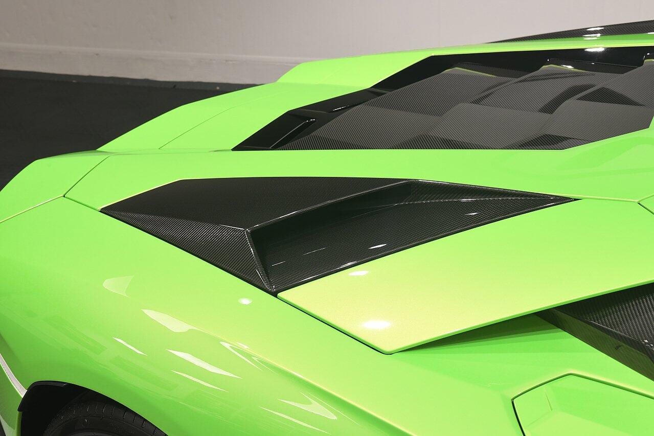 Lamborghini Aventador view 48