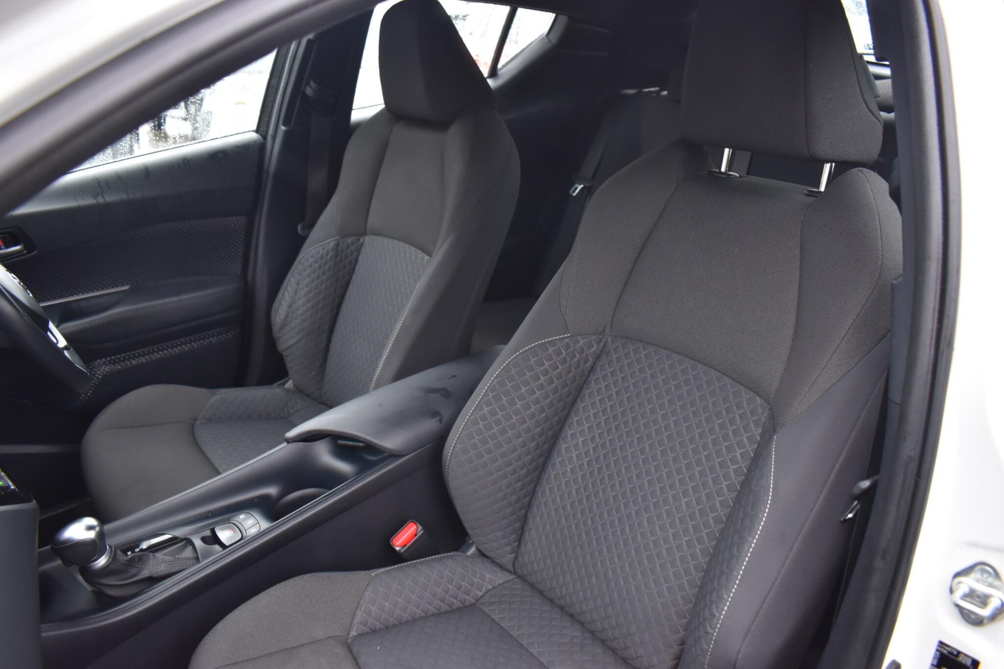C-HR - 1.8 VVT-h Icon CVT Euro 6 (s/s) 5dr - Image 18