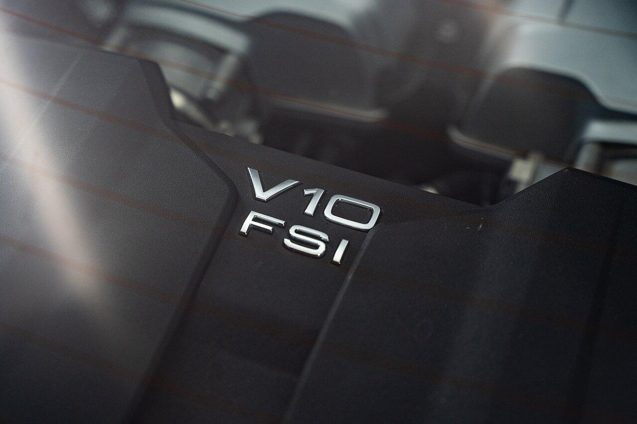 Audi R8 view 36