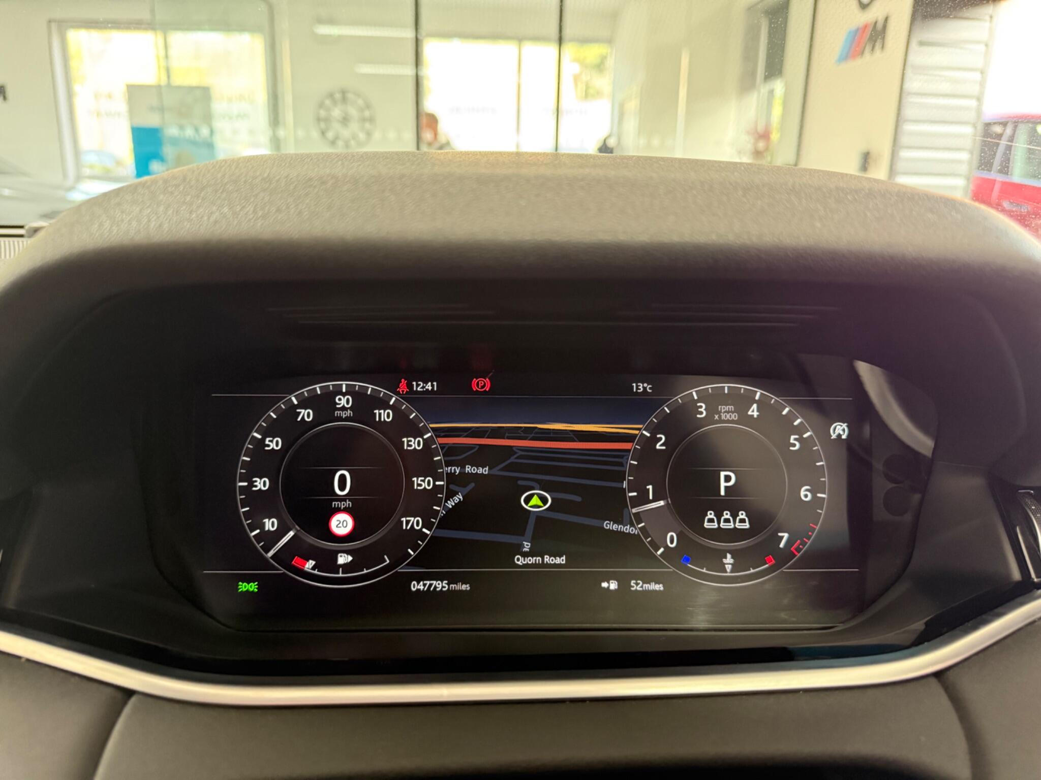 Land Rover Range Rover Evoque view 17