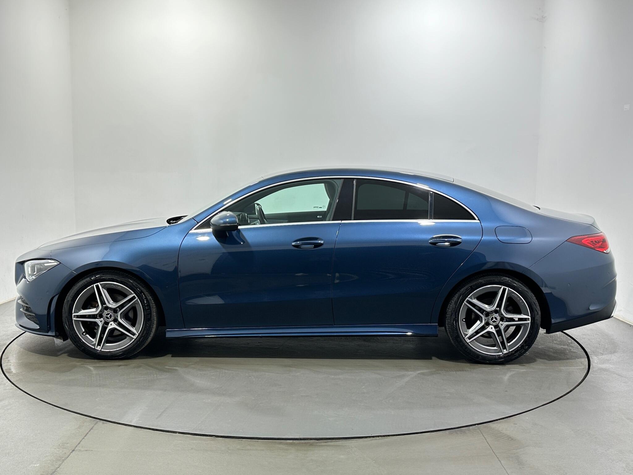 Mercedes-Benz Mercedes-Benz CLA view 5