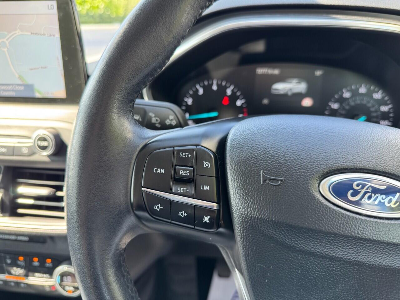 Ford Focus view 15