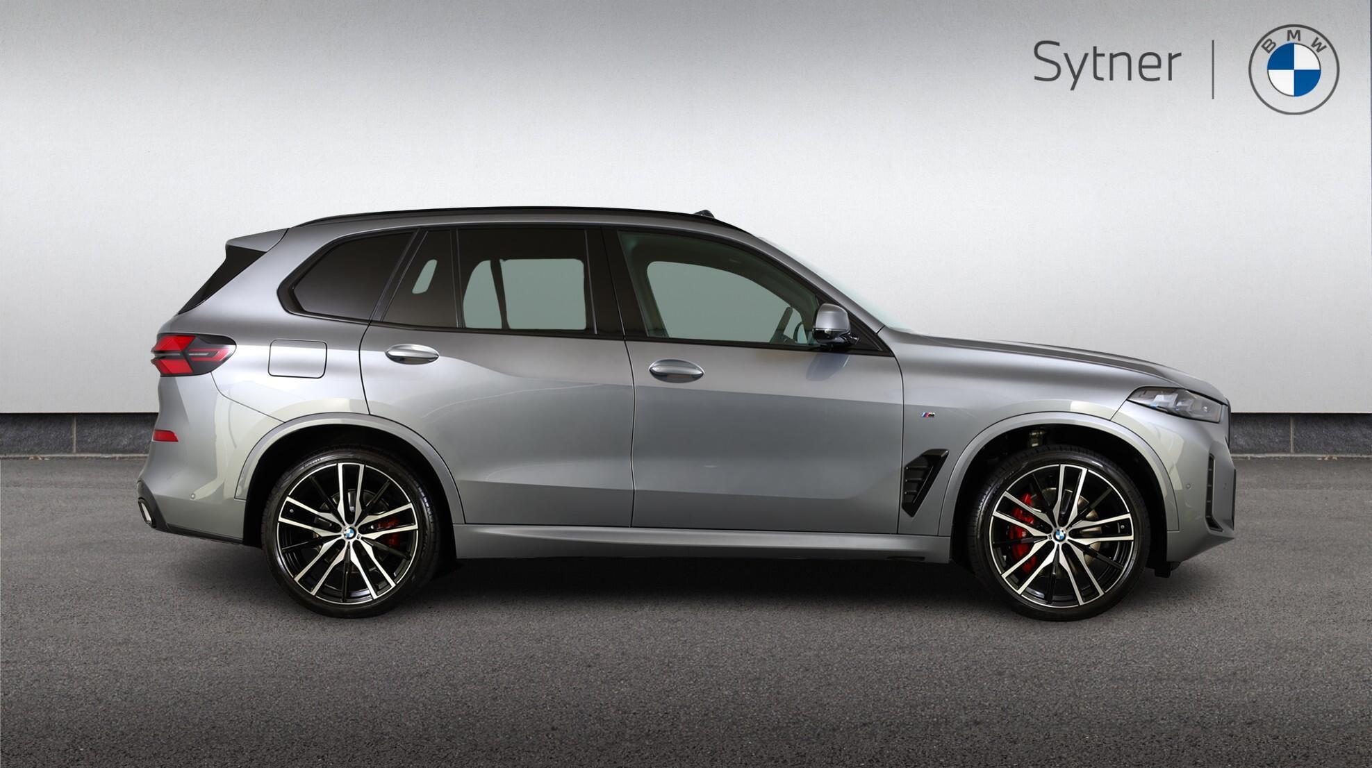 BMW X5 view 3