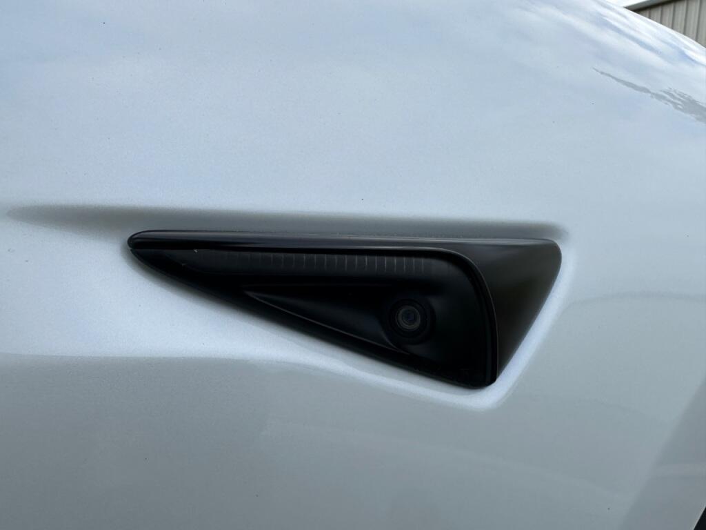 Tesla Model 3 view 25