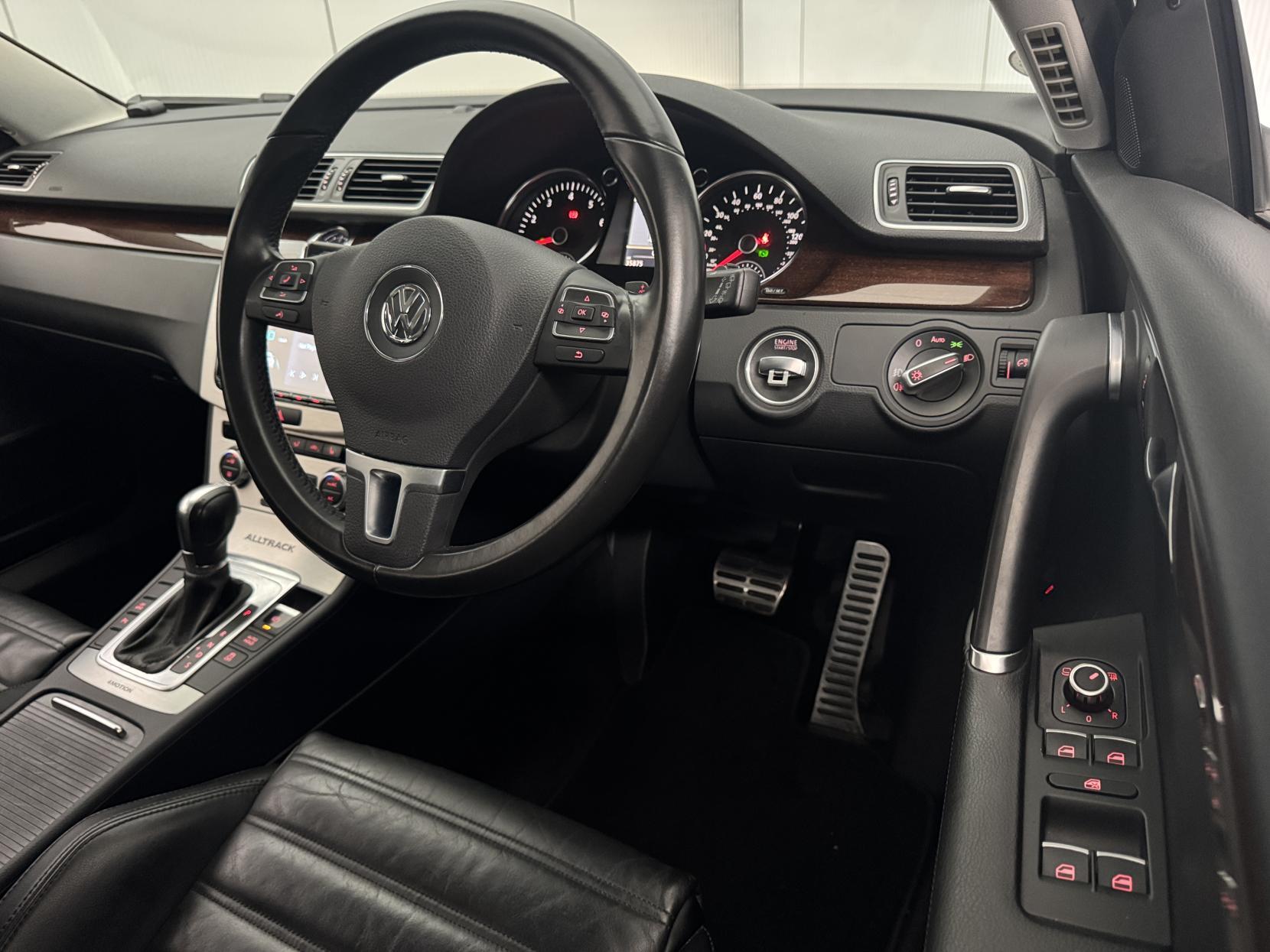 Volkswagen Passat view 51