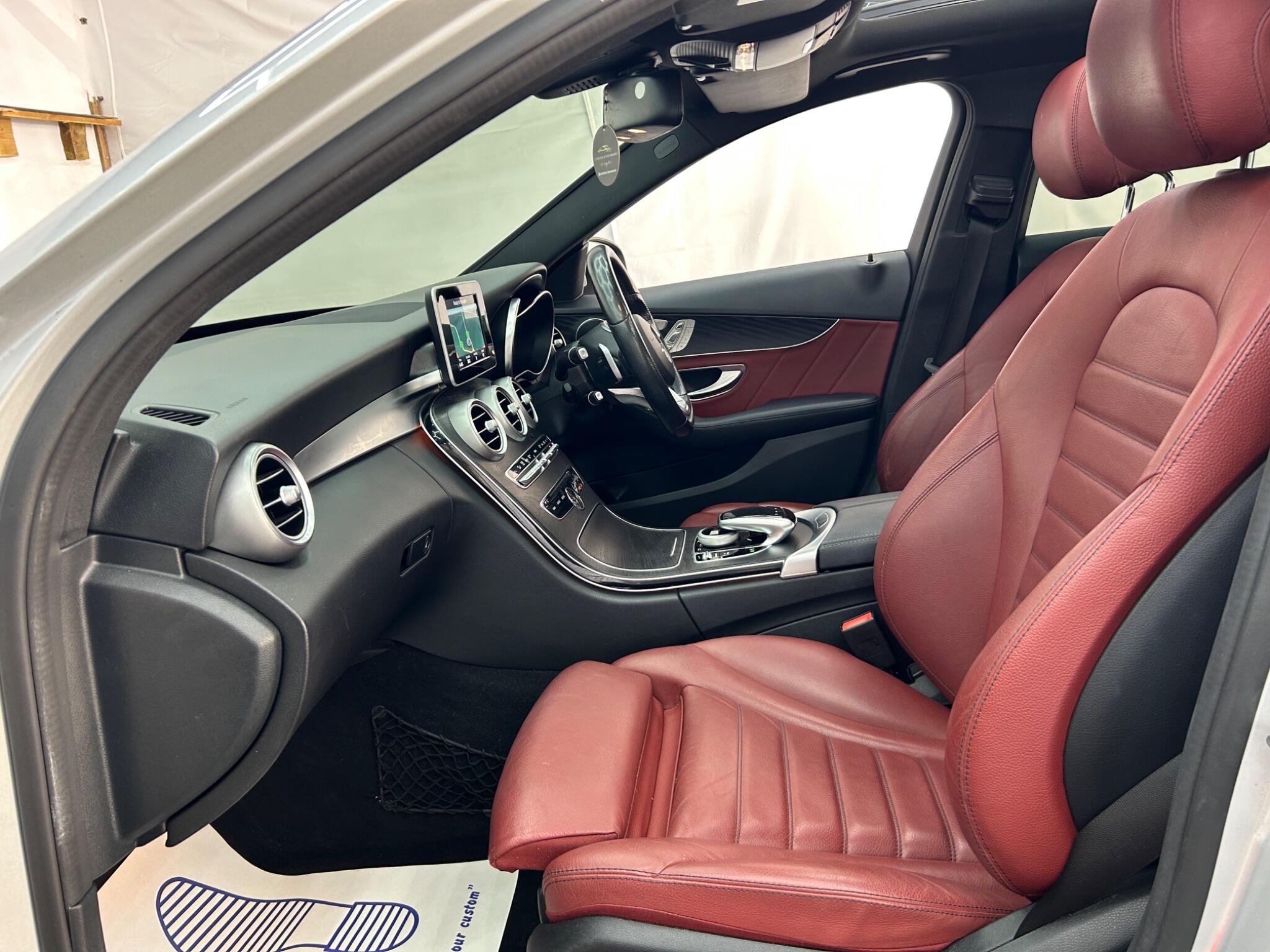 Mercedes-Benz C Class view 43