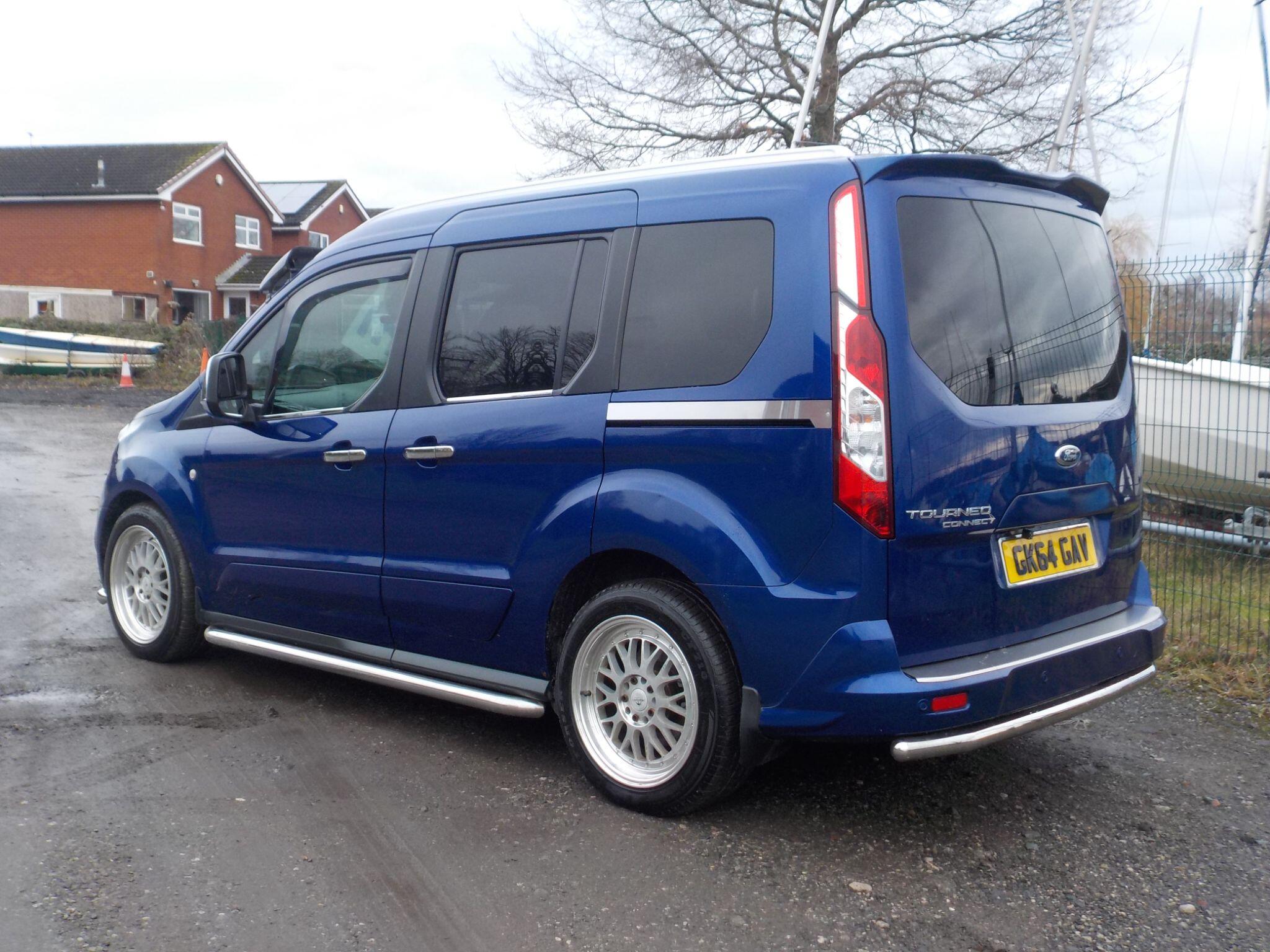 Ford Tourneo Connect 1.6 TDCi Titanium Euro 5 5dr