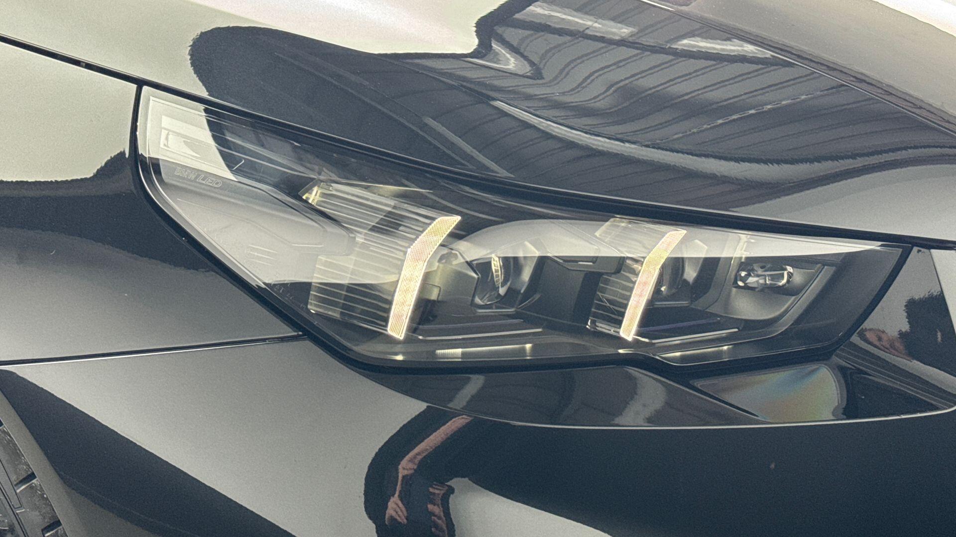 BMW M5 view 6