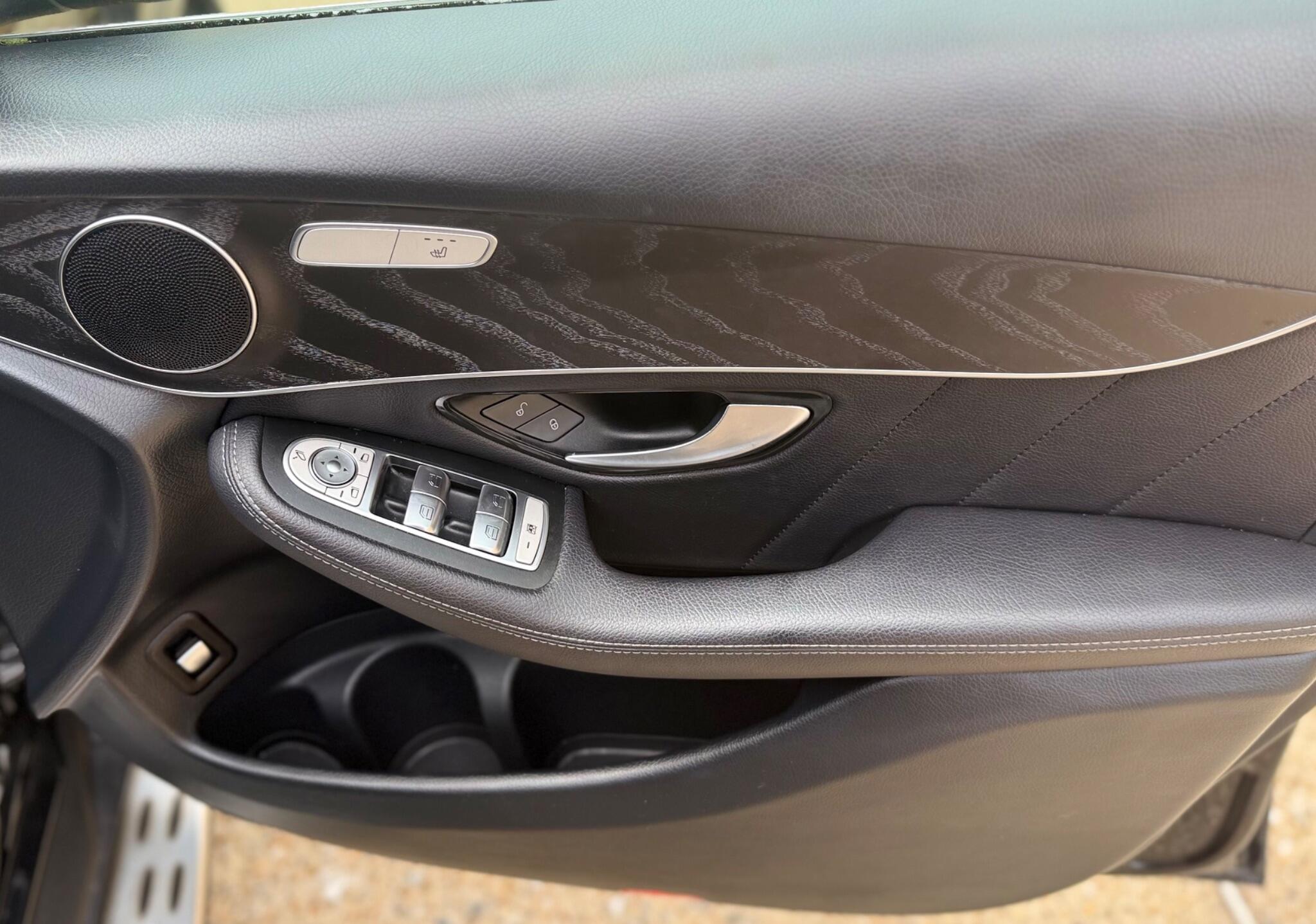 Mercedes-Benz GLC view 25
