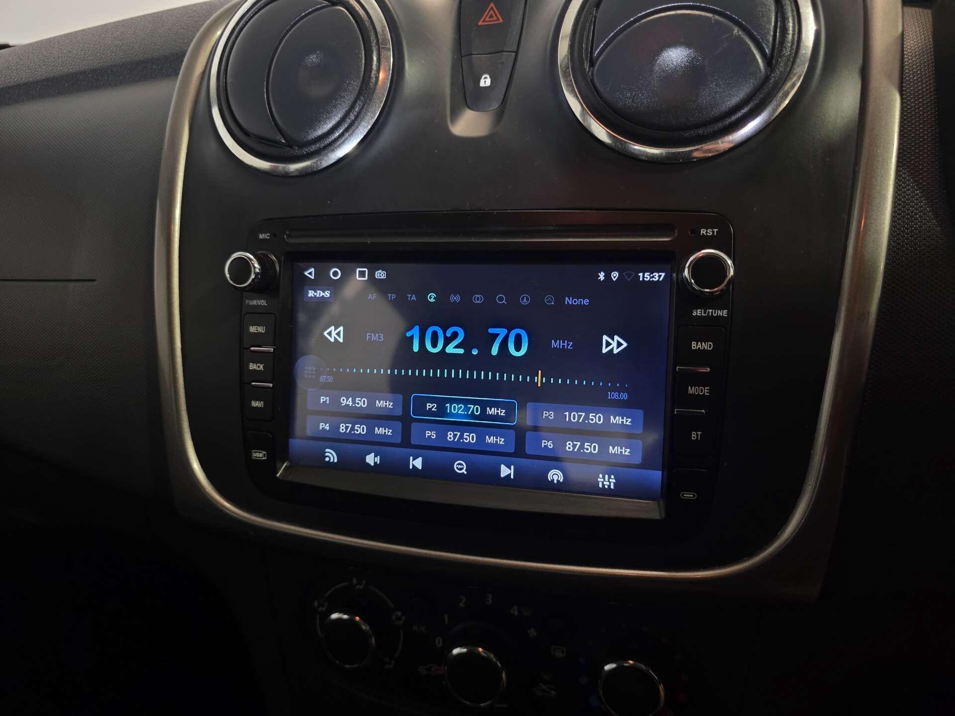 Dacia Sandero view 23