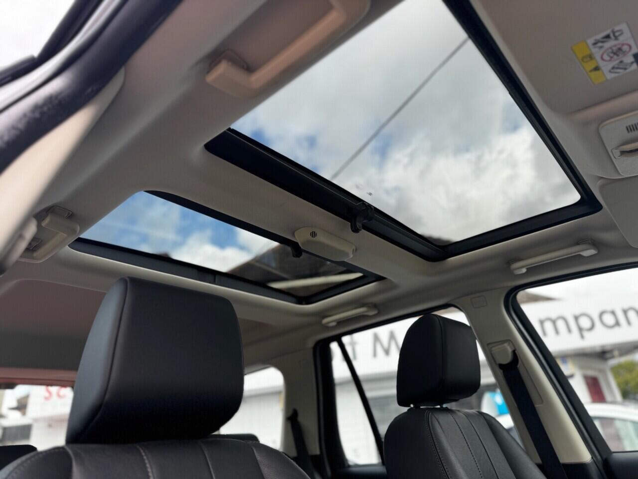 Land Rover Freelander view 22