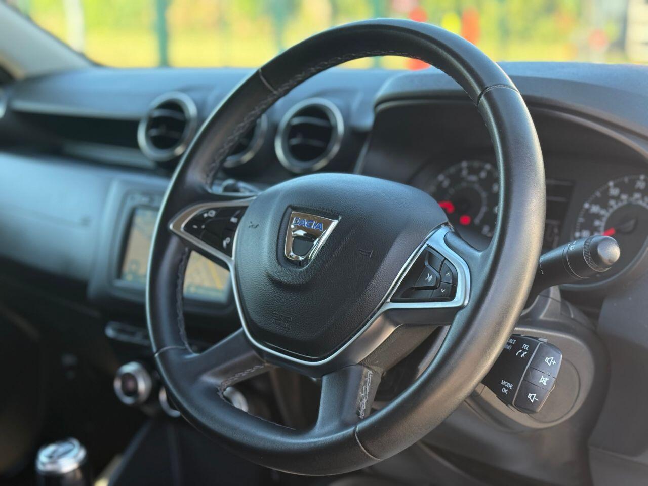 Dacia Duster view 9