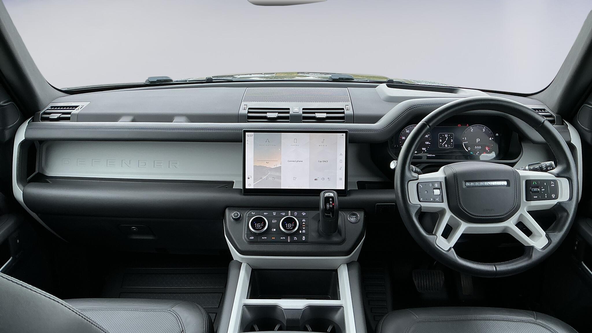 Land Rover Defender view 9