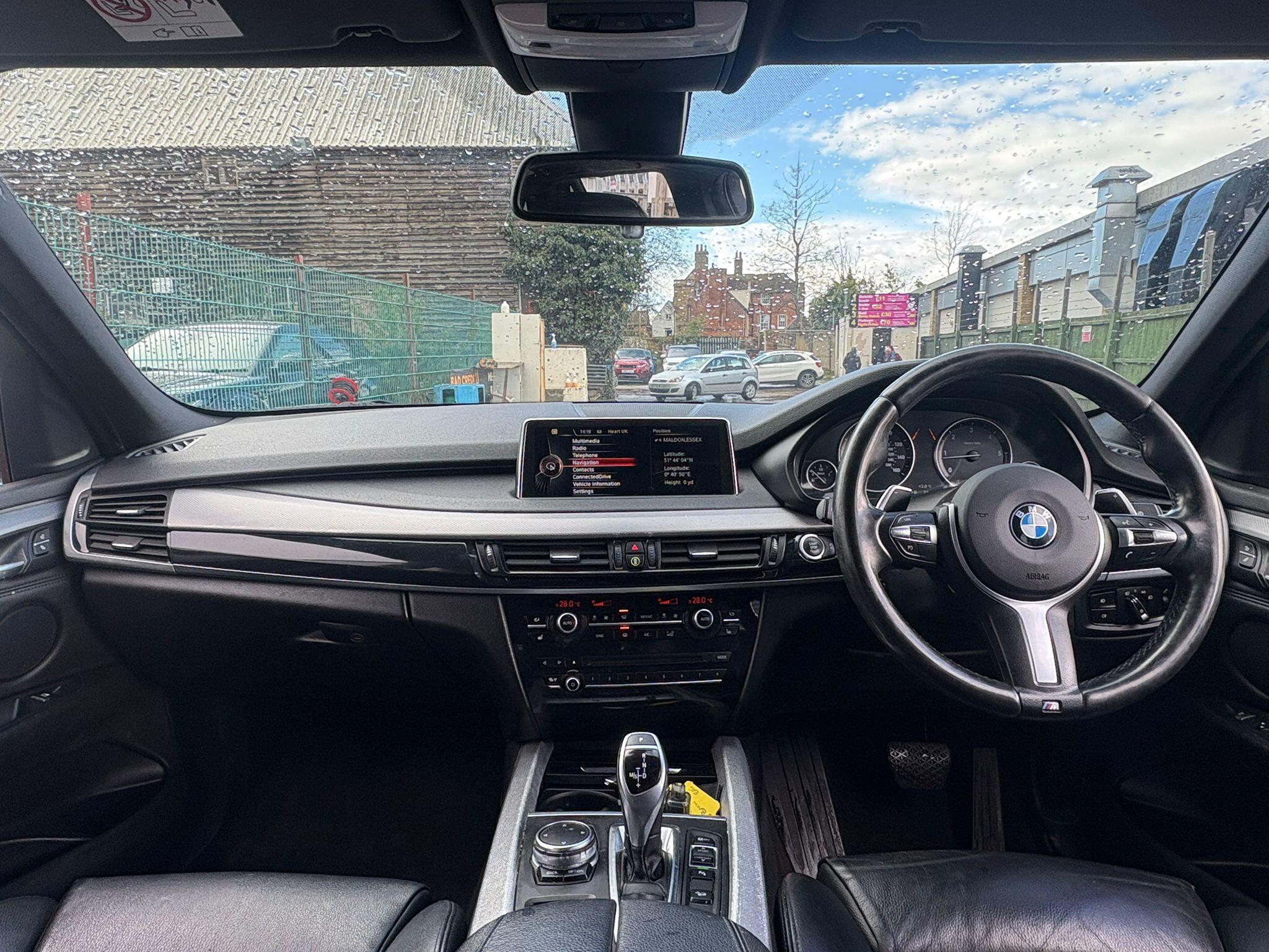BMW X5 view 21