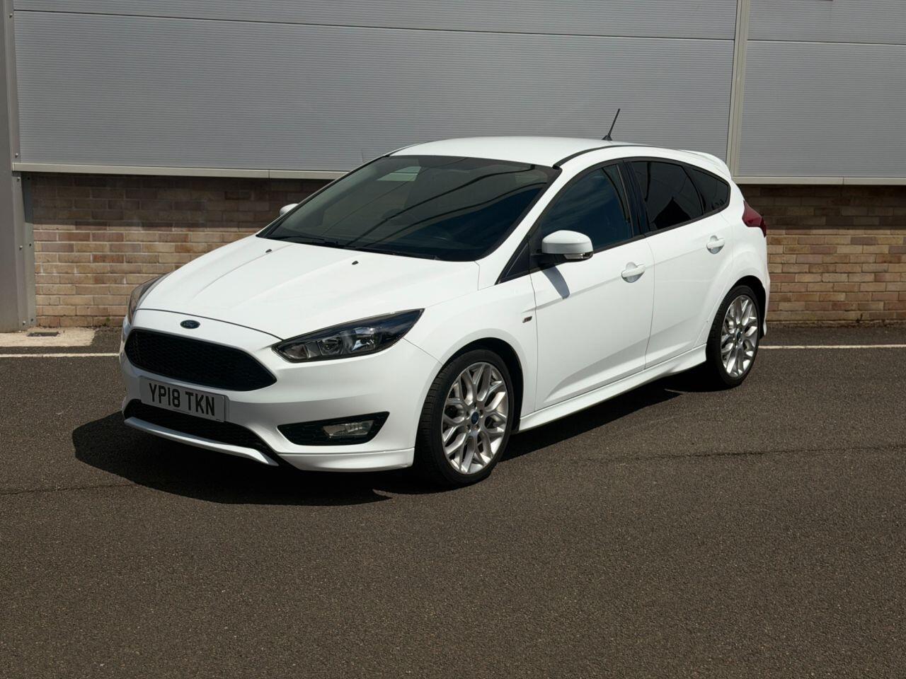 Ford Focus view 80