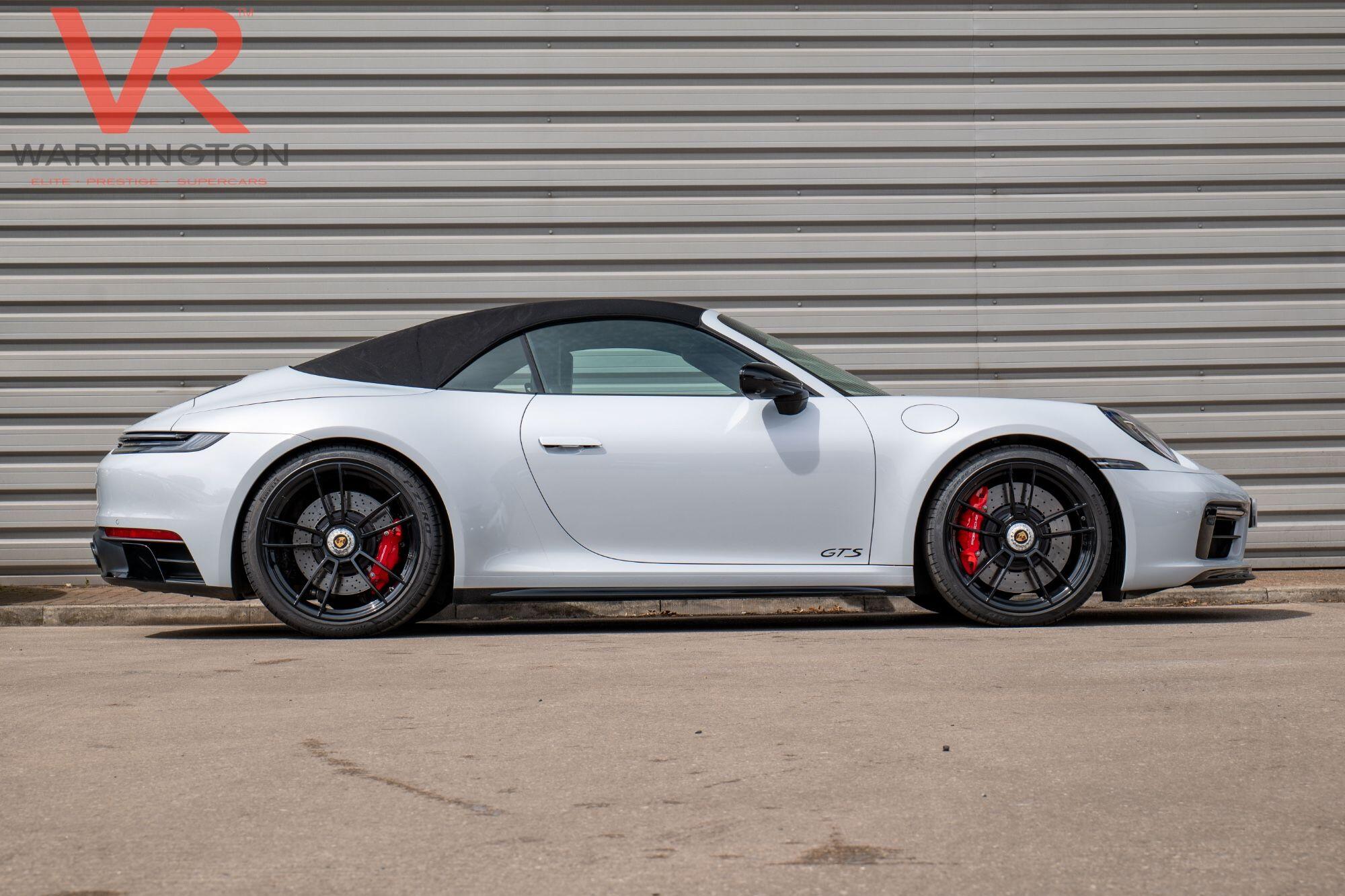Porsche 911 view 20