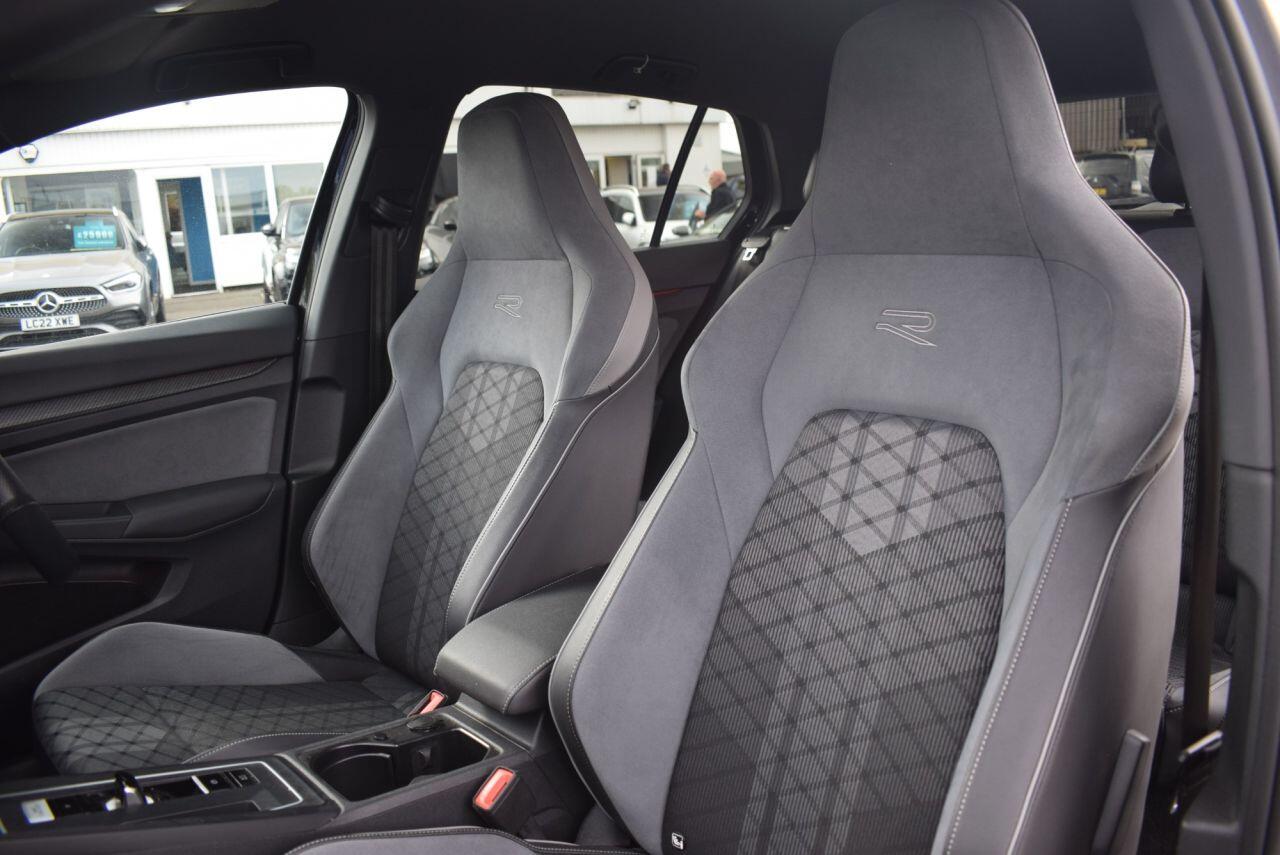 Volkswagen Golf view 20