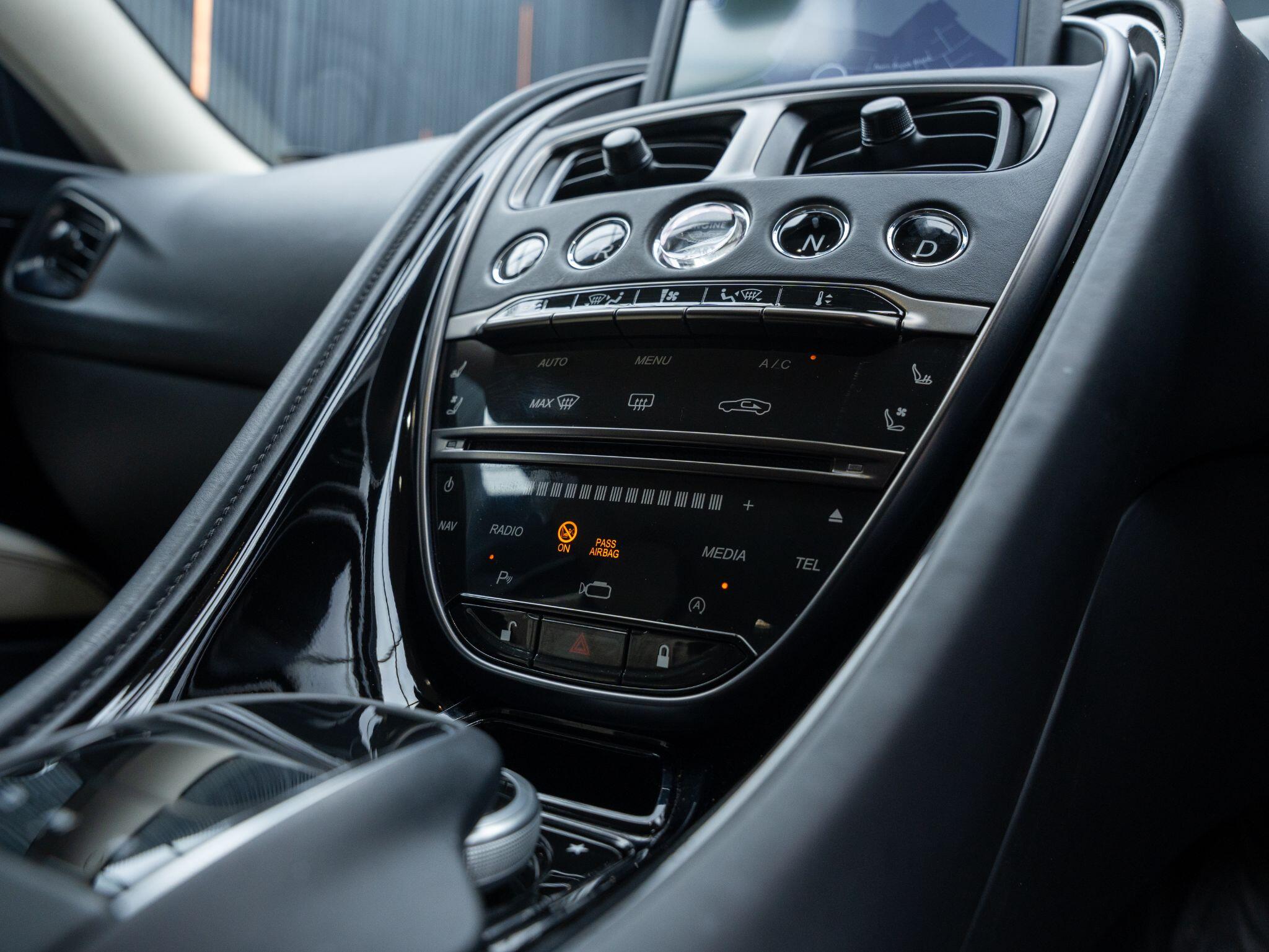 Aston Martin DBS view 32