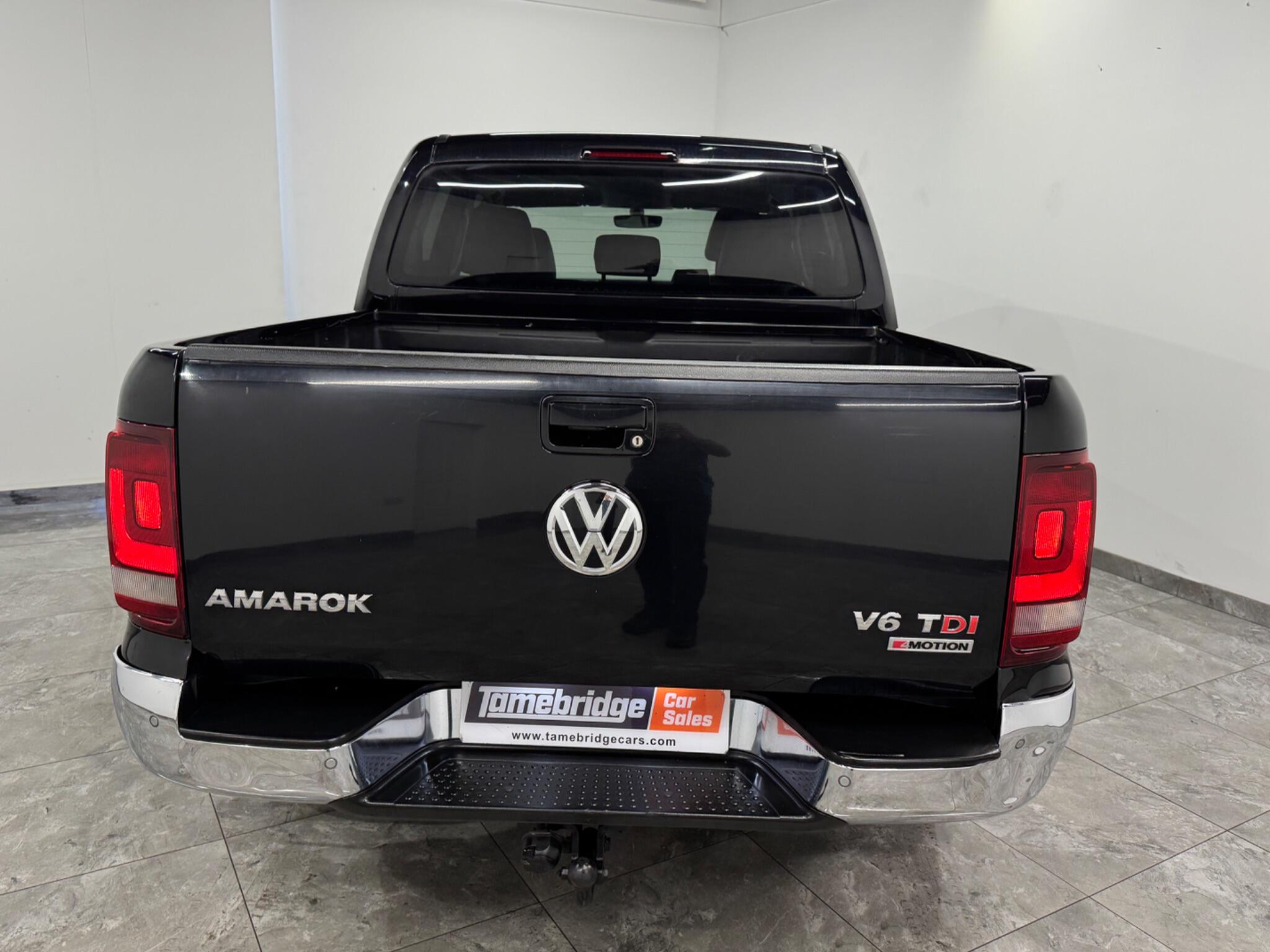 Volkswagen Amarok view 7