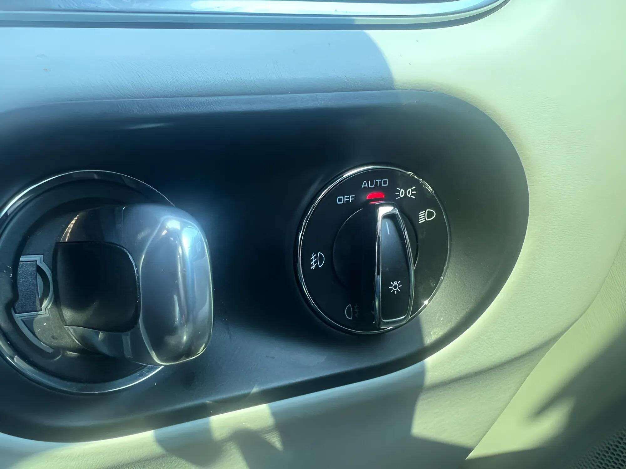 Porsche Macan view 24