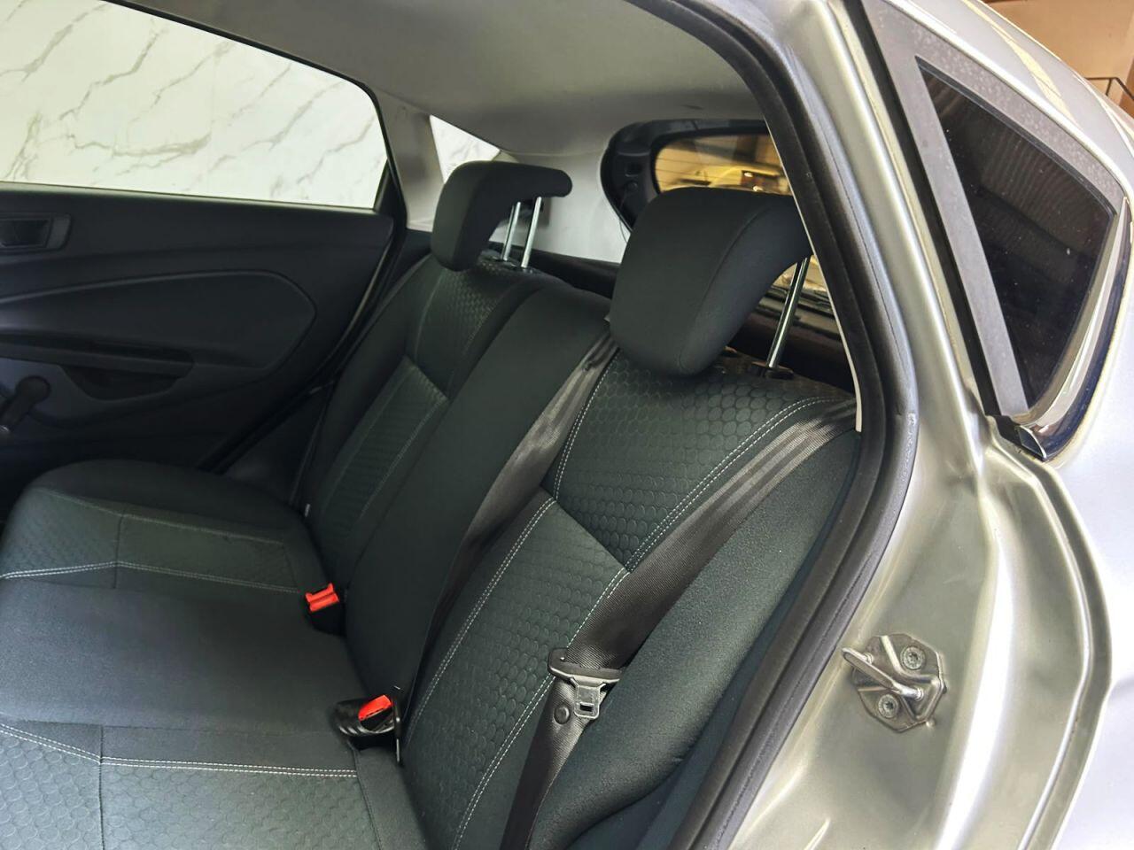 Ford Fiesta view 21