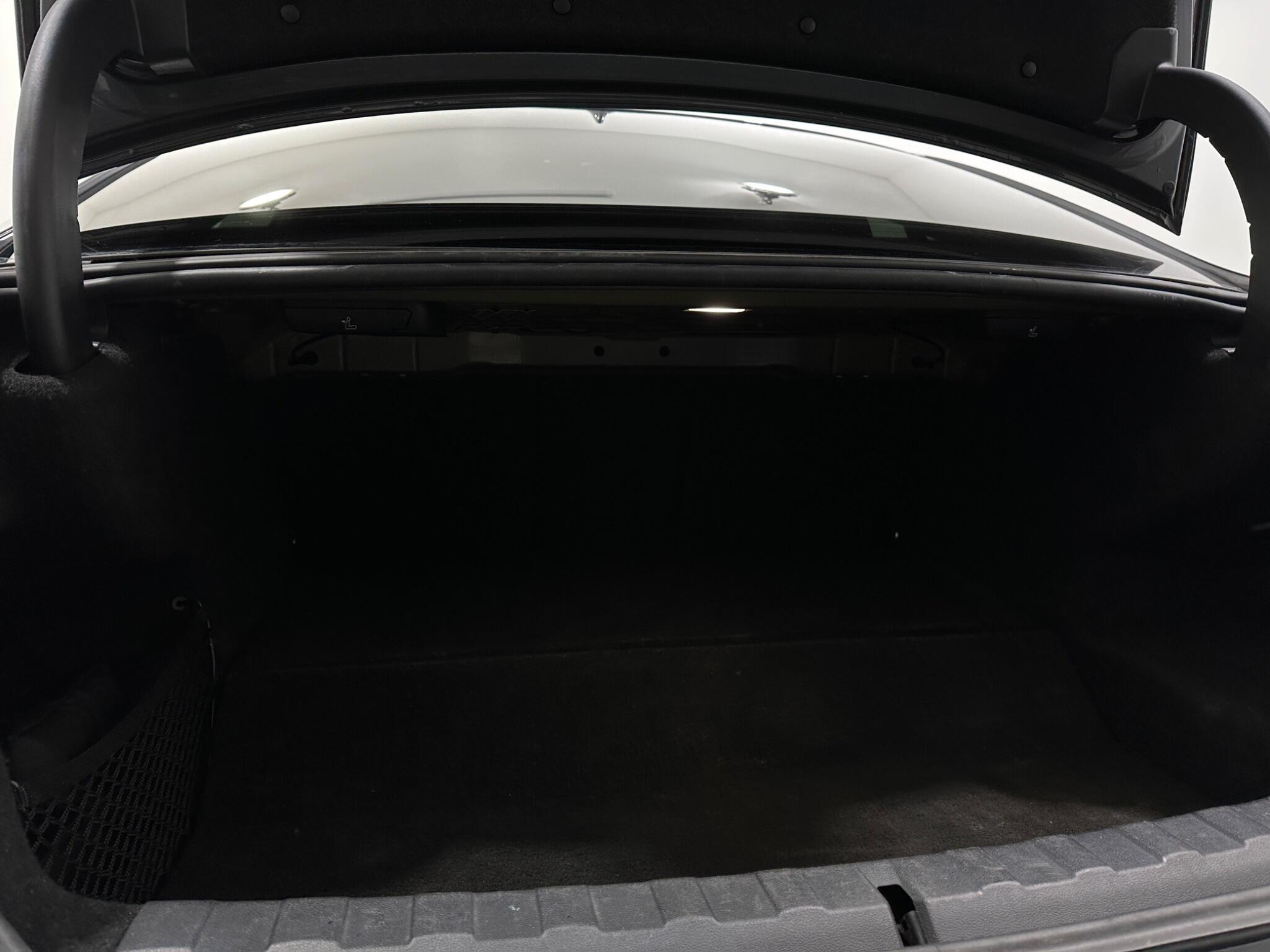BMW 3 Series view 49