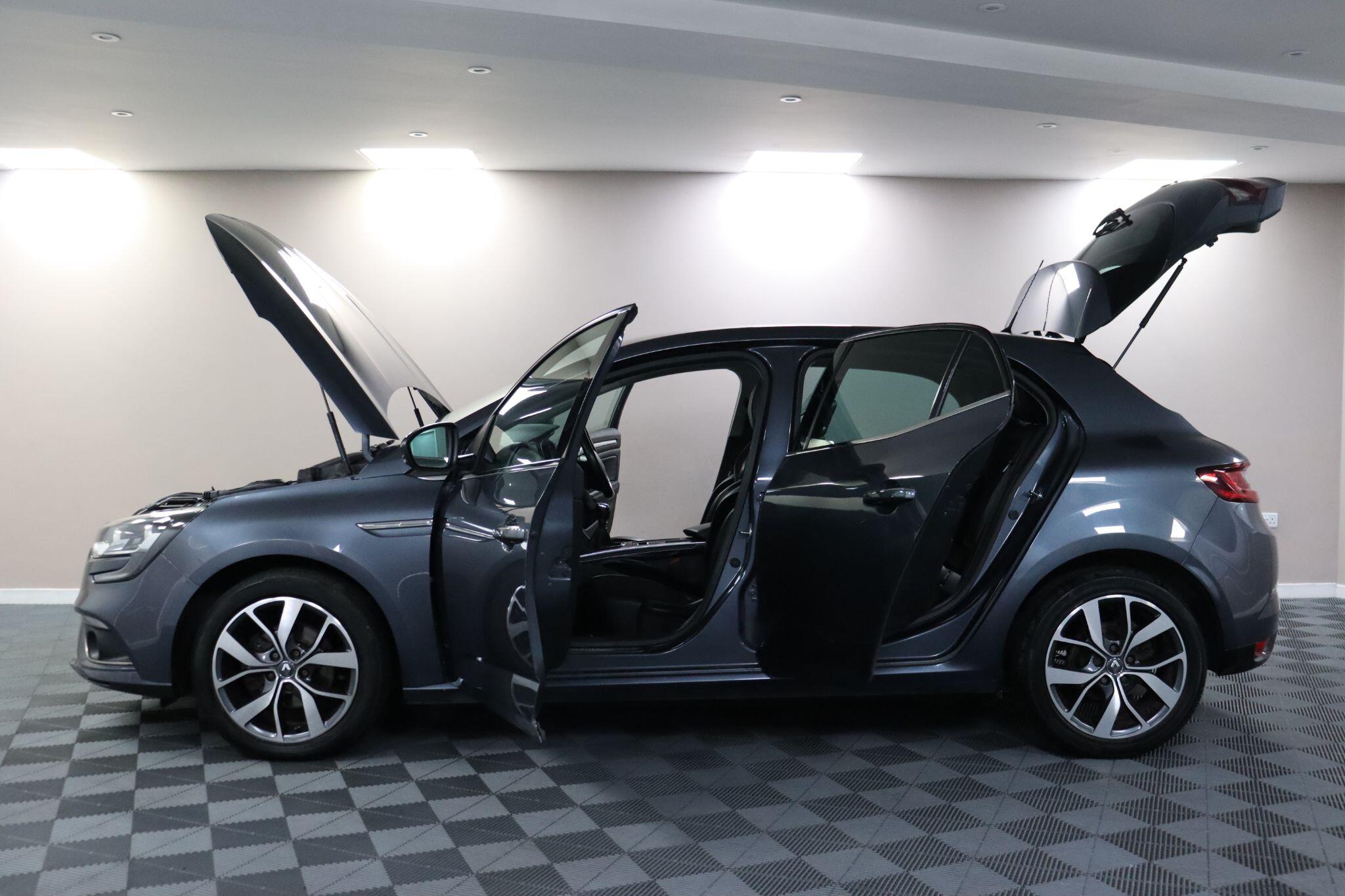 Renault Megane view 6