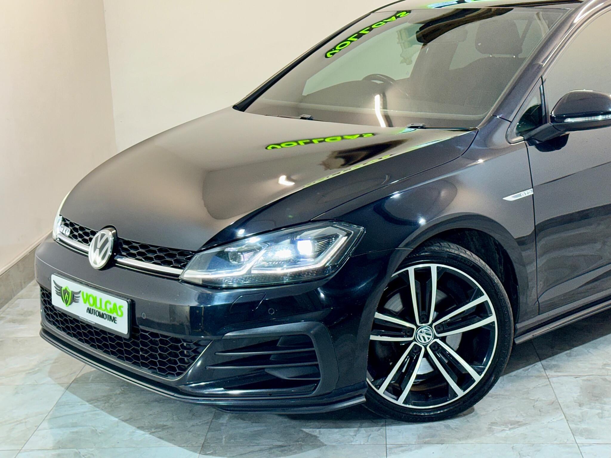 Volkswagen Golf view 64