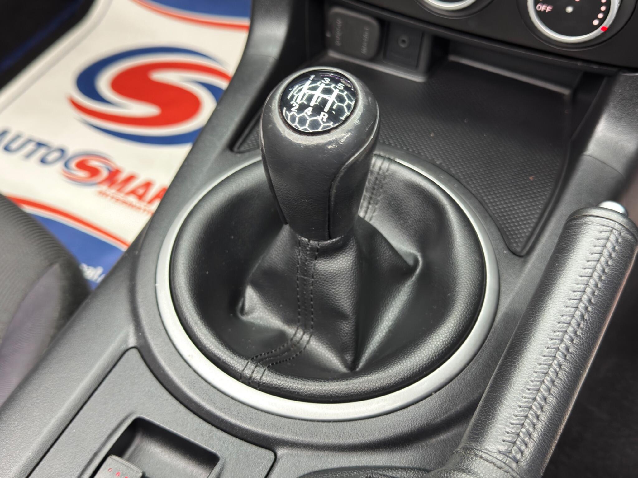 Mazda MX-5 view 22