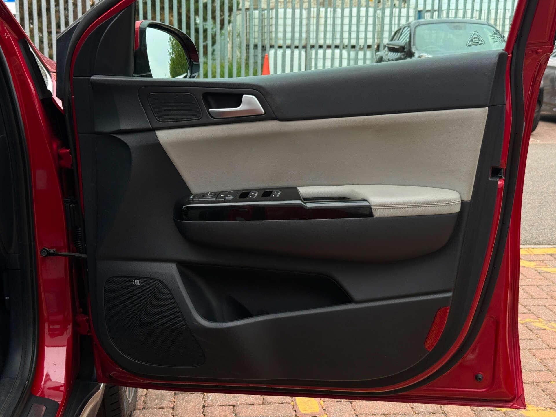 Kia Sportage view 23