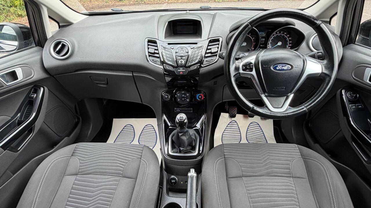 Ford Fiesta view 15
