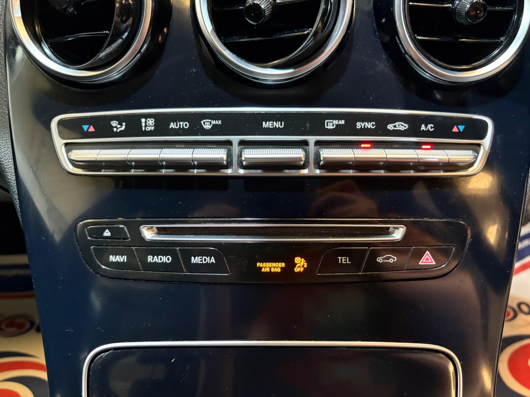 Mercedes-Benz C Class view 18
